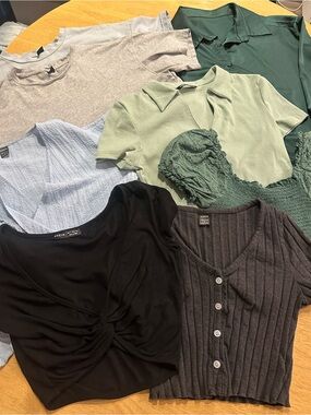 Shein Summer Crop Top 8 pc Variety Pack Bundle- Black, Gray, Green, Blue, S/M